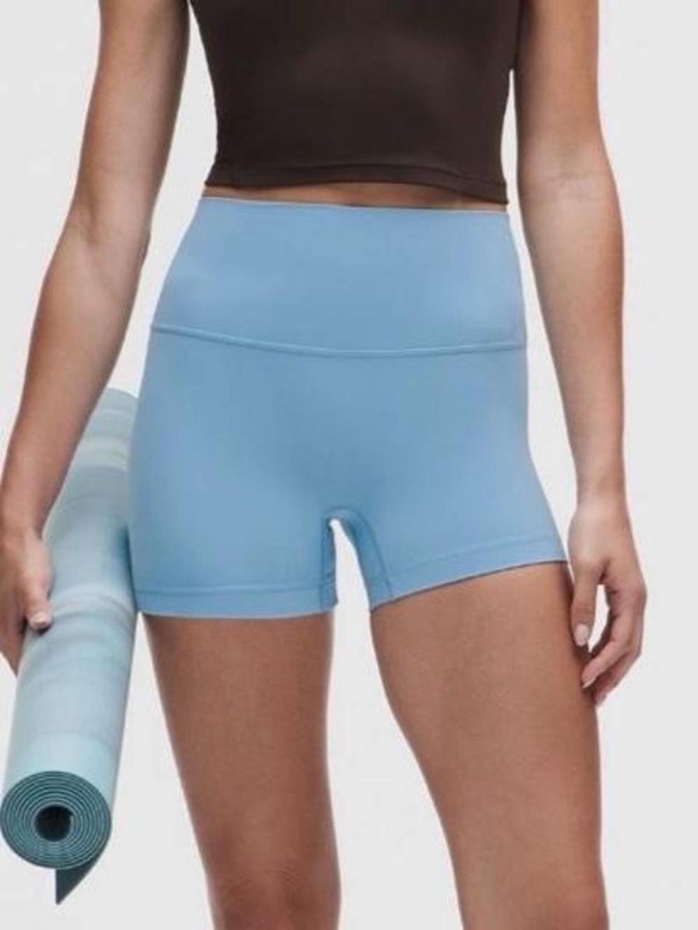lululemon Women’s Align No Line HR Short 4” in Dreamy Blue. *NWT*